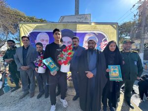 حضور قهرمانان دانش آموز ورزشکار چنارانی در راهپیمایی امروز ۱۳ آبان